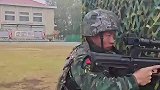 厉害了我的国，狙击瞄准器既可以直瞄，还能拐角瞄