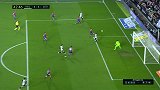 加亚左路传中威力十足 米纳中路抢点铲射击中立柱