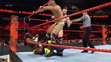 WWE-17年-RAW第1256期：双打赛凯萨罗&希莫斯VS阿波罗&欧尼尔-全场