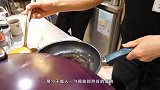 大厨做“龙卷风”煎蛋，筷子一扭就成型，30秒即可出锅！