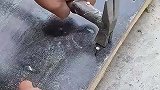 师傅大锤神操作，十锤空了八锤