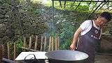 农村都是这样开锅，掌握这几个要点，再也不会粘锅了