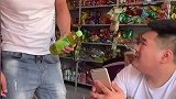 搞笑的超市售货员