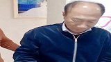 女儿结婚，当爸爸的特意买了个假发，笑坏了一家人！