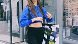 今天又去买衣服了 你们觉得我这身衣服好看吗
