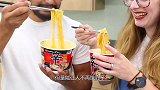 方便面是不是垃圾食品，看完生产过程，网友集体沉默！(1)