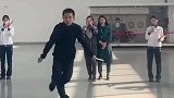 零零后男生花式跳绳