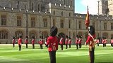 传统阅兵仪式变“迷你阅兵队”！英女王低调庆生 各地英军送祝福
