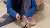 每天和弟弟在家，一会哭一会笑得，太惨了！