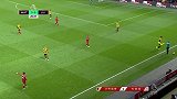 英格兰边路希望又现低级失误 不停球传球耍宝成现眼