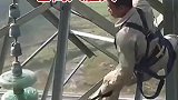 艺高人胆大，这活只能中午干
