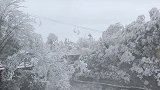 白雪皑皑，天门山鬼谷栈道
