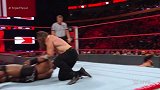 WWE-18年-RAW第1312期：三重威胁赛 罗林斯VS莱斯利VS山姆森集锦-精华