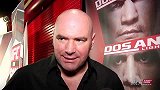 UFC-14年-UFC ON FOX13赛后：后台采访白大拿-专题