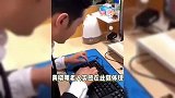 黄晓明打字像极了树懒，网友调侃：这速度十年都写不完博士论文