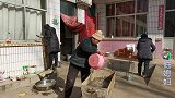 年关将至，姑姑回娘家又拿东西又给钱，让爷爷奶奶开开心心过大年
