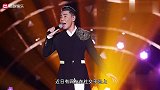 知名歌手屠洪刚被曝近况，落魄现身新疆捞金，被嘲18线小明星