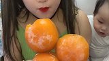 吃货辣妈吃冰冻柿子，这一口差点都怀疑人生了