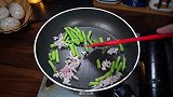 豆角炒肉的家常做法，营养又好吃的豆角炒肉，超级开胃