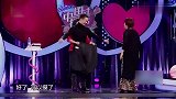 首位男嘉宾登台，超高颜值引后台女嘉宾疯狂太帅了