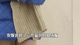 倪妮穿羽绒服亮相机场，戴渔夫帽包裹严实，却简约精致