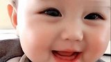 小宝宝最治愈系的“无齿之笑”，萌萌的样子太可爱了！