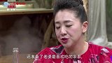 霍思燕大口吃串串，看清她把竹签扔到哪里，网友：素质是装不出来