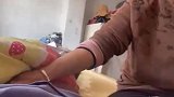 妈妈十几岁丧母，二十几岁丧父