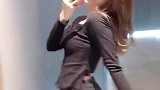 青春靓丽的小姐姐洗手间里蹦迪，真是精彩有看点