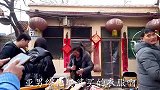 朱之文儿媳陈亚男回家了，不料带来一份大厚礼，乐坏大衣哥大衣嫂