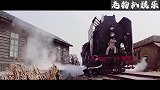 成龙也太霸道了，男子道歉没用，成龙非得打他一巴掌！