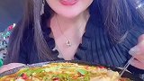 马路上吃大排档太美了！天津假日好去处dou来西青一起吃饭吧美食推荐官 大排档
