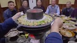 四川这个农家乐土火锅，口感层次丰富，蘸酱料吃更绝