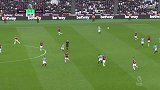第89分钟哈德斯菲尔德球员孔戈洛射门