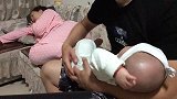 凌晨四点宝妈高烧不退，四个月大的双胞胎还等着喂奶，不眠之夜