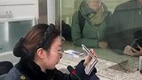 手速超快，英语超溜！高铁站售票员“技能点满”。为专业自信的售票员点赞！