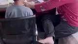 妈妈教孩子写寒假日记，总结寒假收获