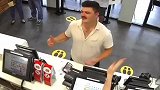 澳大利亚：男子因不戴口罩不扫二维码被要求离开后打砸快餐店