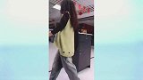40岁女人的休闲穿搭，时尚靓丽又迷人，太美了