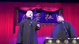 岳云鹏和孙越小声交谈，小岳一个举动，差点把孙越吓得摔倒！