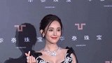单眼皮还是双眼皮？古力娜扎：搞不清 漂亮就行
