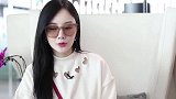 李小璐给甜馨改名了？新名字暴露文化水平，随妈姓贾乃亮太惨