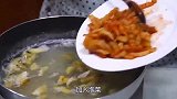 家常美食泡菜豆腐豆芽汤，开胃又下饭，大口吃得特别香