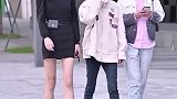 小姐姐玩归玩，闹归闹，请别拿我的手机开玩笑