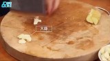50岁王小丫近照，身材发福胖成大妈，和曾经“一姐”判若两人
