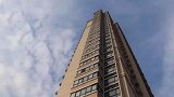 河南13楼业主高空抛物被物业断电30天 物业：已提前恢复供电
