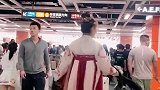 坐地铁偶遇汉服姑娘，穿成这样上街，回头率真高！
