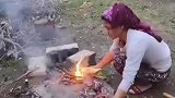 突然有点想念上学那会儿食堂的酱香饼了,妈呀太香了