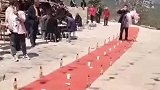 新郎接亲独闯拦门酒阵，虽然没喝完，但心意尽到了