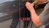 修车师傅太粗鲁了，一百多万的车当几万块钱的车来整，心疼啊！